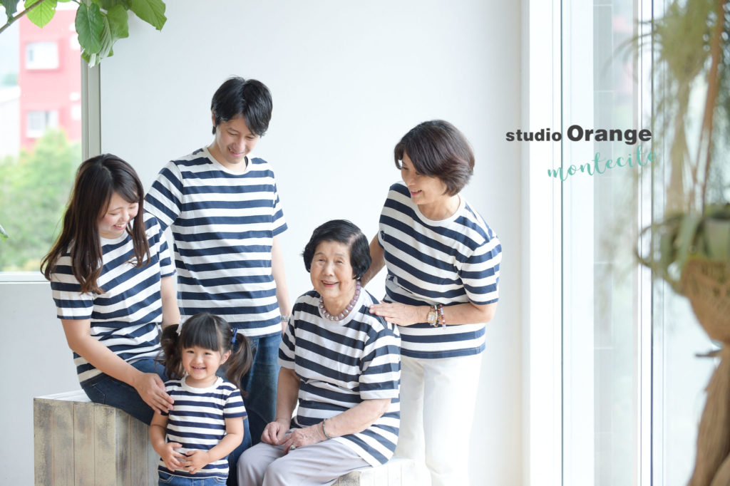 家族写真のリンクコーデ これからの参考に 宝塚市の写真館スタジオオレンジ モンテシート