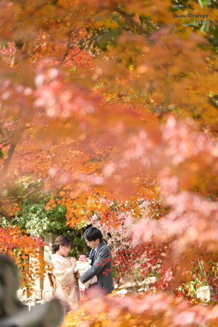 紅葉の中、中山寺でロケーション撮影